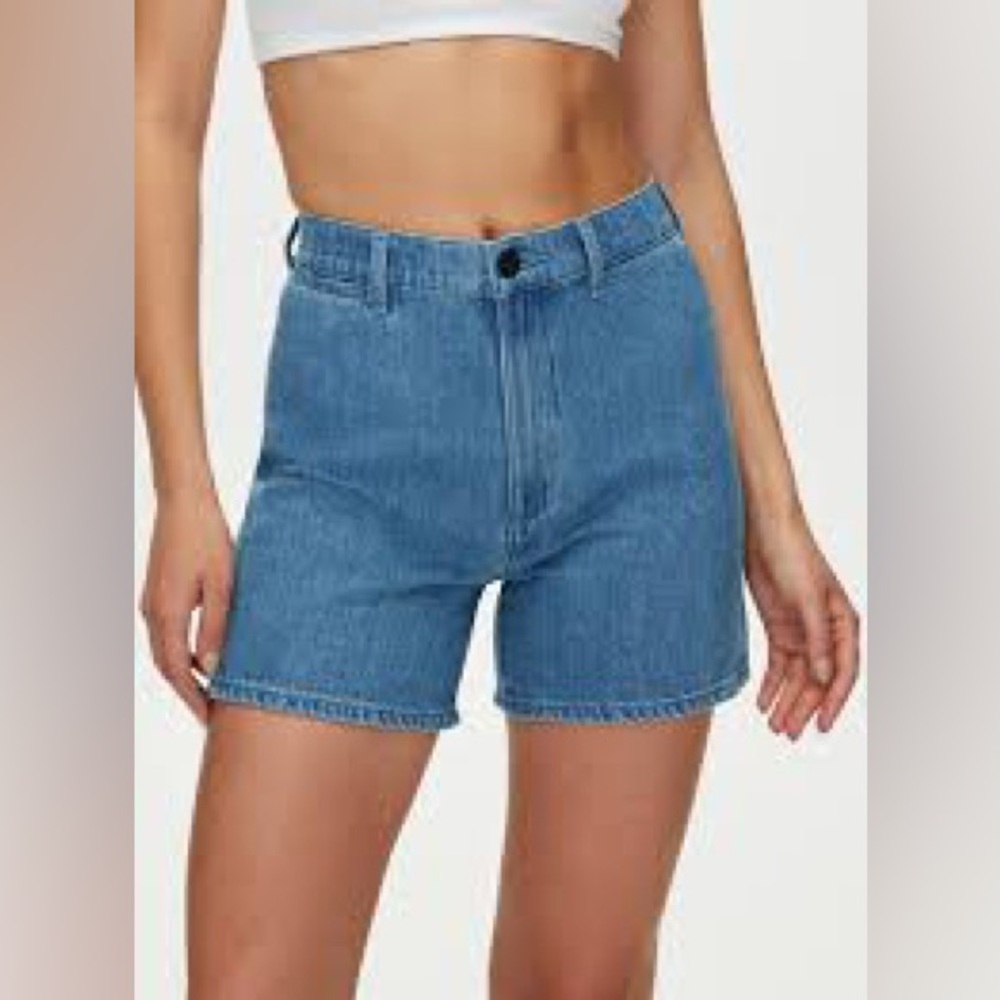 NWT! Wilfred Free Cades Short